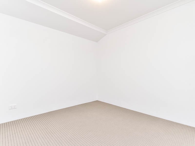 5 Lixnaw Lane, Beckenham WA 6107