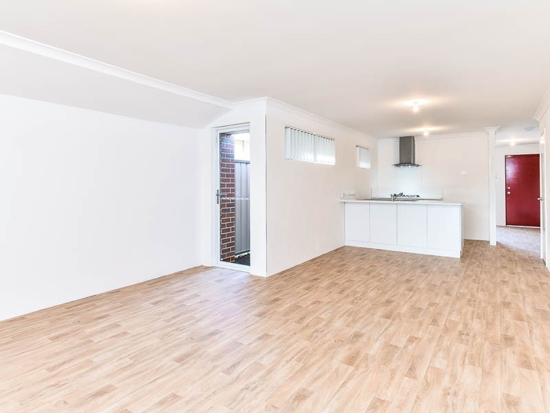 5 Lixnaw Lane, Beckenham WA 6107