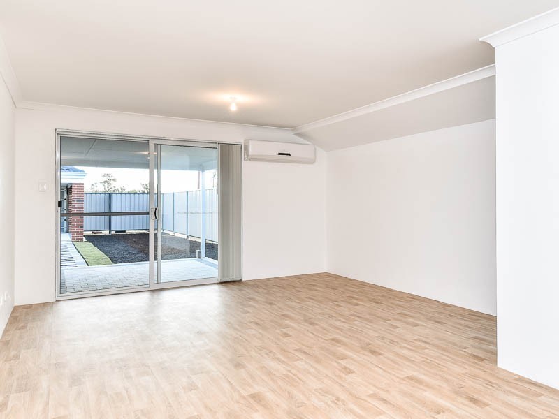 5 Lixnaw Lane, Beckenham WA 6107