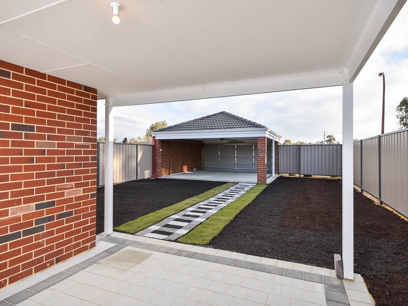 5 Lixnaw Lane, Beckenham WA 6107