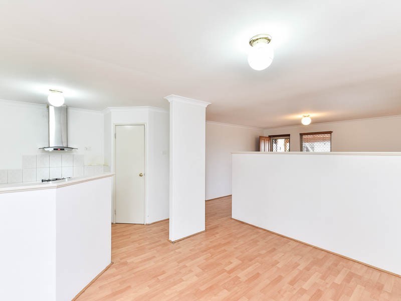 2/34 Mallard Way, Cannington WA 6107