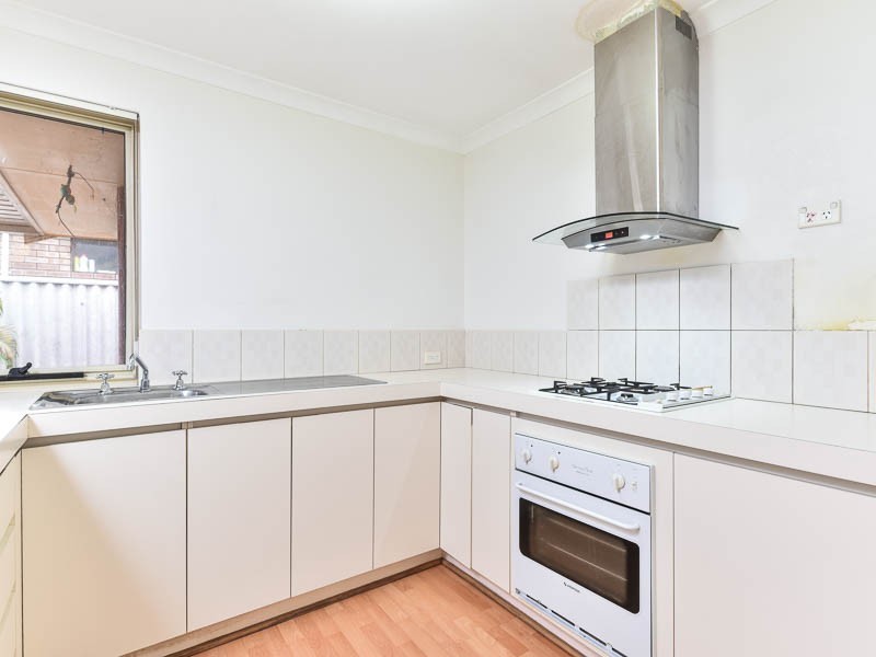 2/34 Mallard Way, Cannington WA 6107