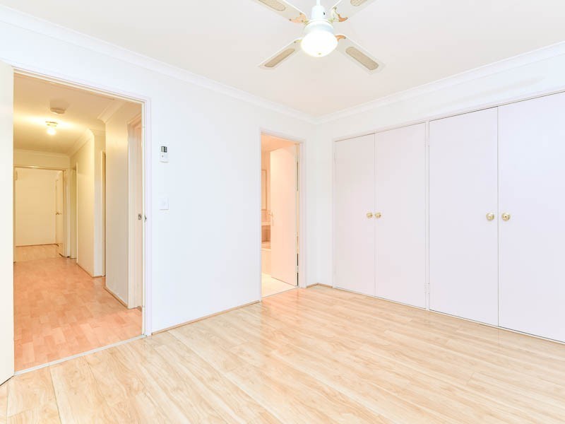 2/34 Mallard Way, Cannington WA 6107