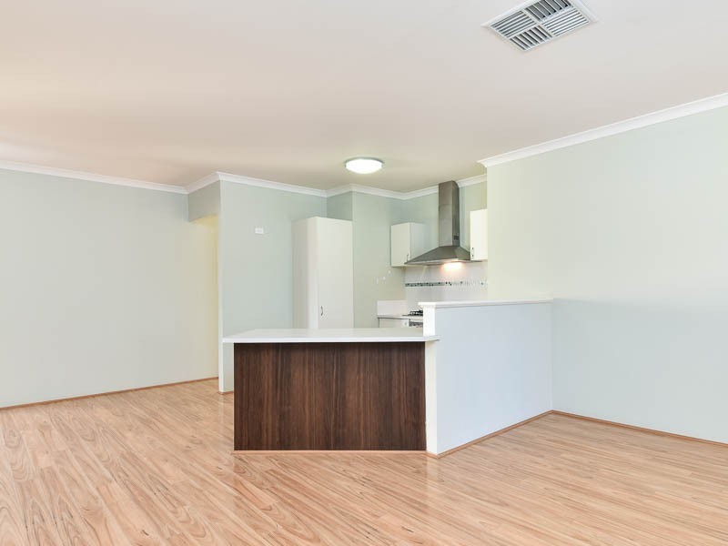 3/330 Wharf Street, Queens Park WA 6107