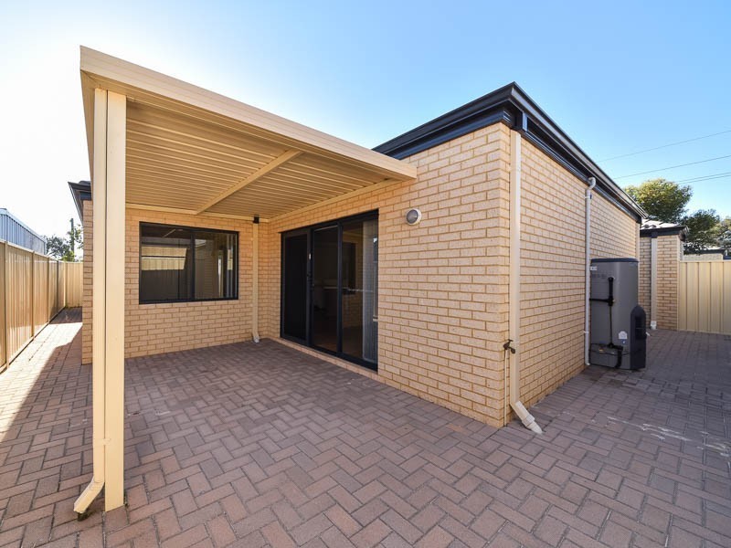 3/330 Wharf Street, Queens Park WA 6107