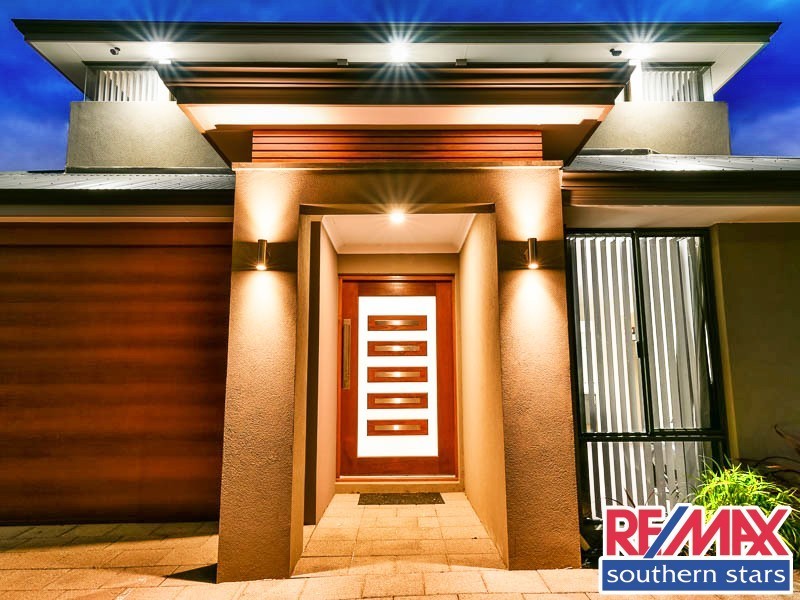 1 Reginald Street, Queens Park WA 6107