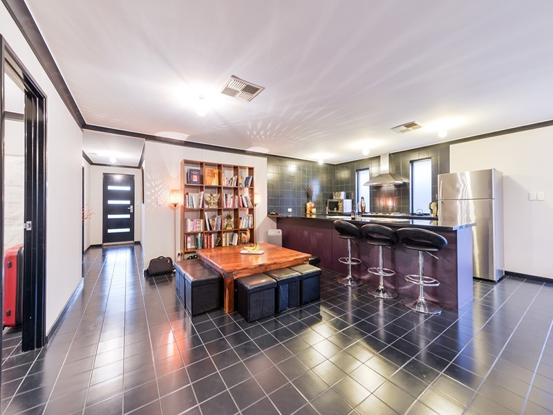 15 Gianatti Ramble, East Cannington WA 6107