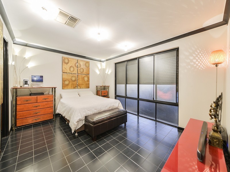 15 Gianatti Ramble, East Cannington WA 6107