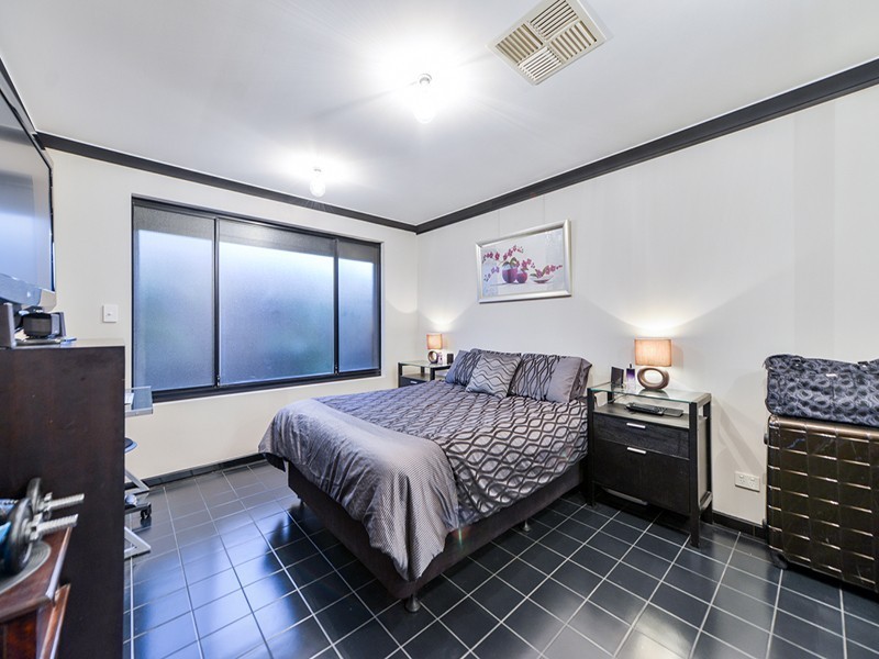 15 Gianatti Ramble, East Cannington WA 6107