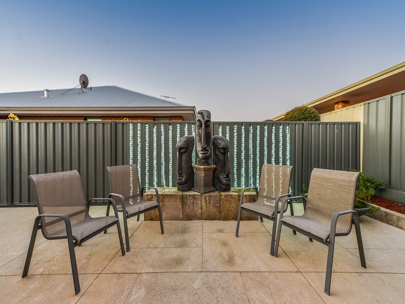 15 Gianatti Ramble, East Cannington WA 6107