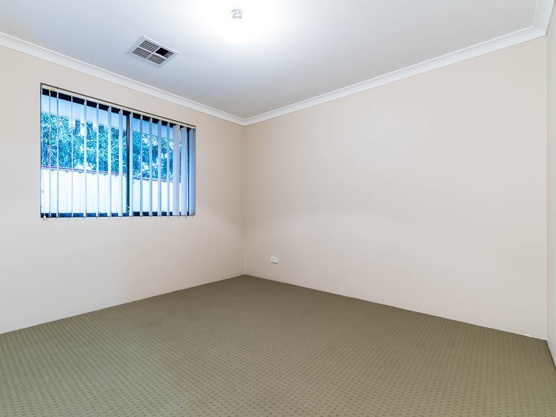 59b Cross Street, Queens Park WA 6107