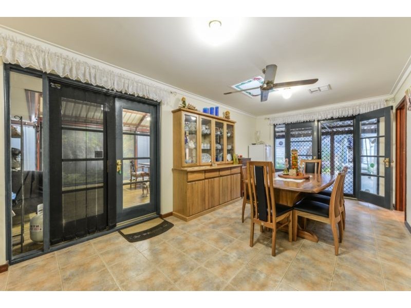 42 Kenneth Road, High Wycombe WA 6057