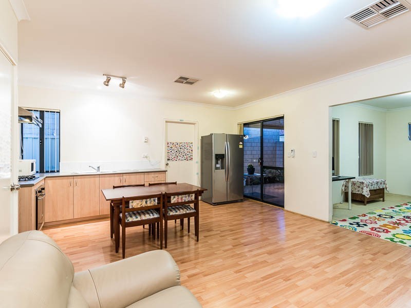 4/104 Station Street, East Cannington WA 6107