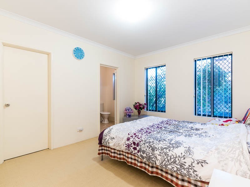 4/104 Station Street, East Cannington WA 6107