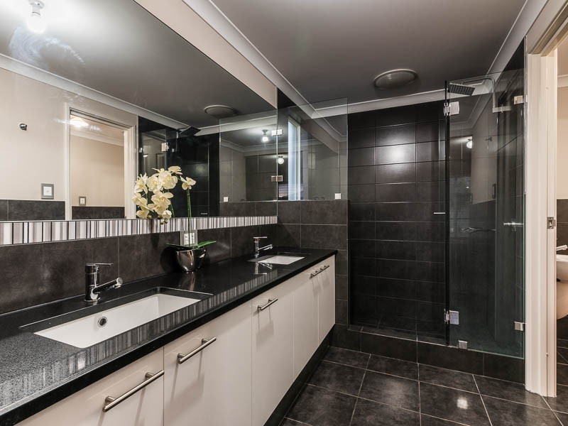 29 Wannell Street, Queens Park WA 6107