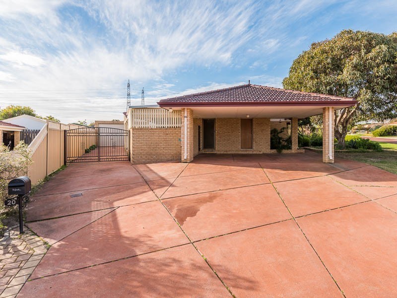 20 Derwent Crescent, Success WA 6164