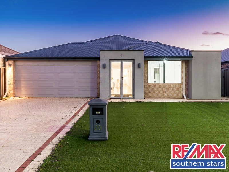 23 Ayer Road, Queens Park WA 6107