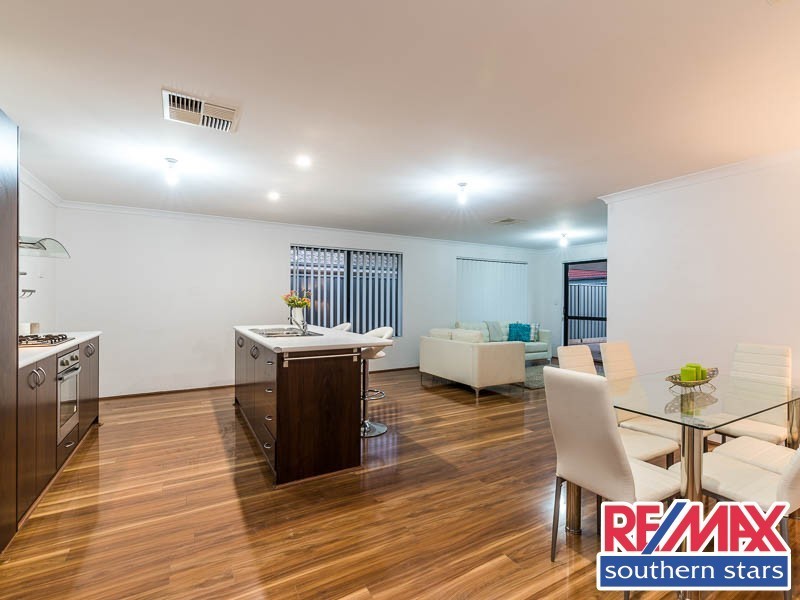 23 Ayer Road, Queens Park WA 6107