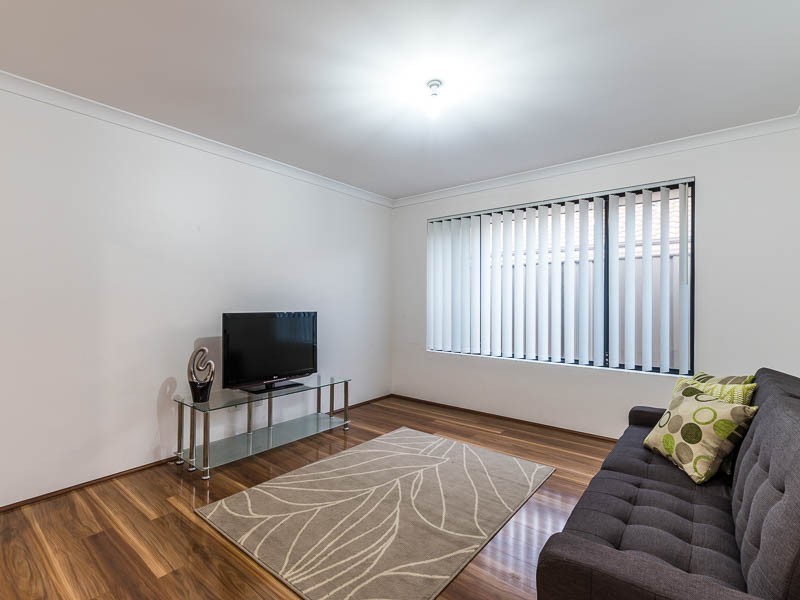 23 Ayer Road, Queens Park WA 6107