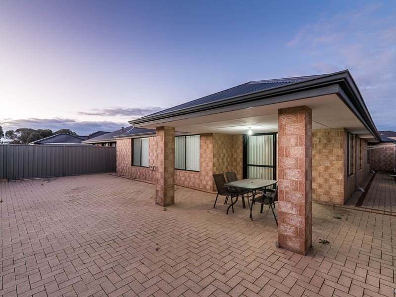 23 Ayer Road, Queens Park WA 6107