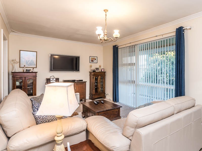 42 Faversham Street, Beckenham WA 6107