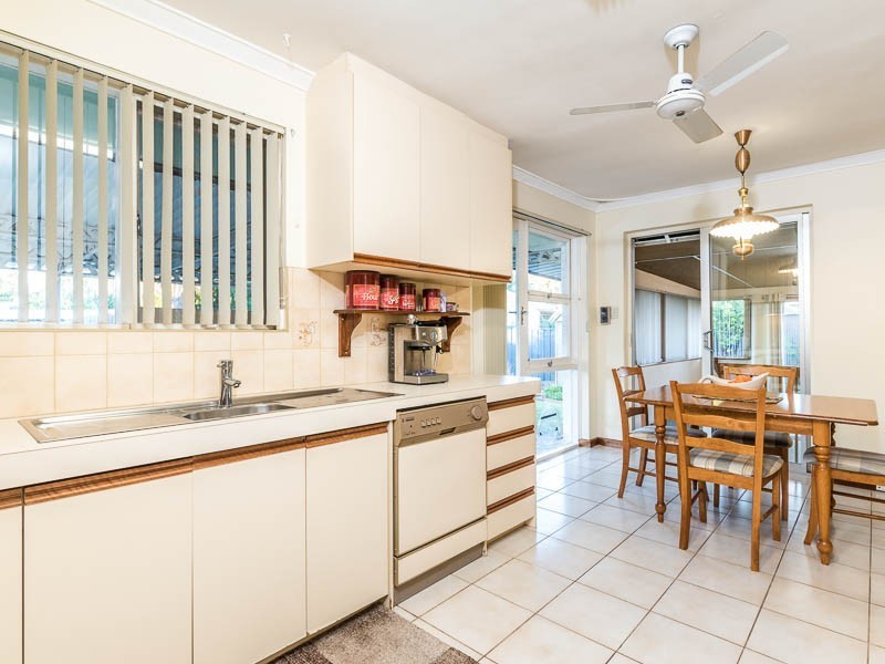 42 Faversham Street, Beckenham WA 6107