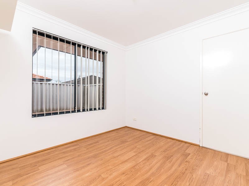 4/147 Sevenoaks Street, Cannington WA 6107