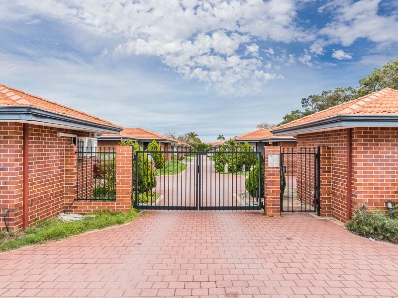 4/147 Sevenoaks Street, Cannington WA 6107