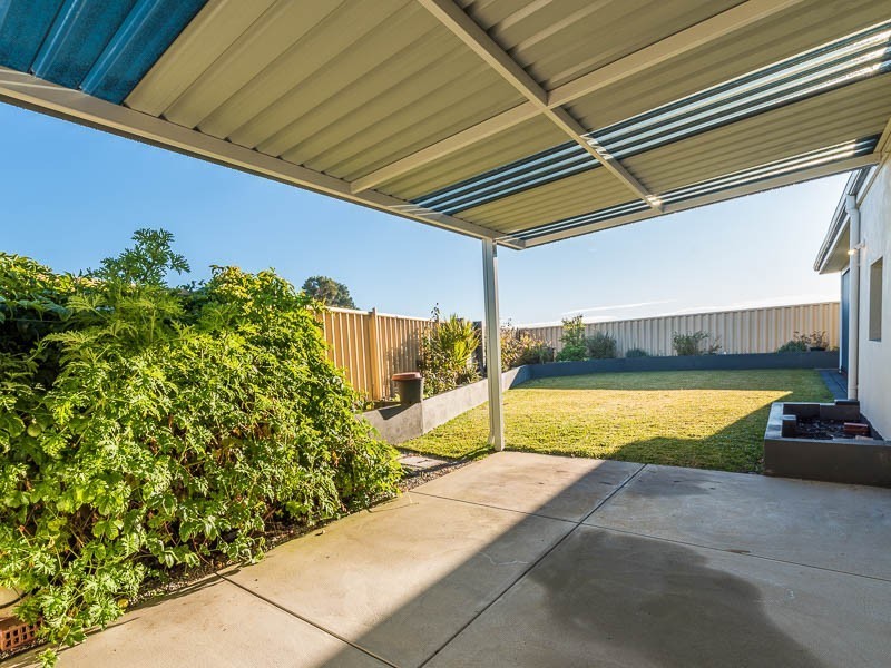 4 Clearwater Drive, Southern River WA 6110