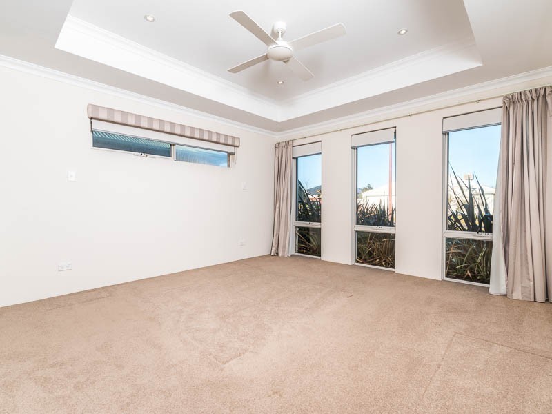 4 Clearwater Drive, Southern River WA 6110