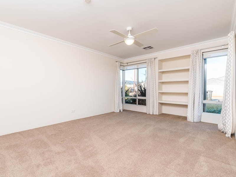 4 Clearwater Drive, Southern River WA 6110