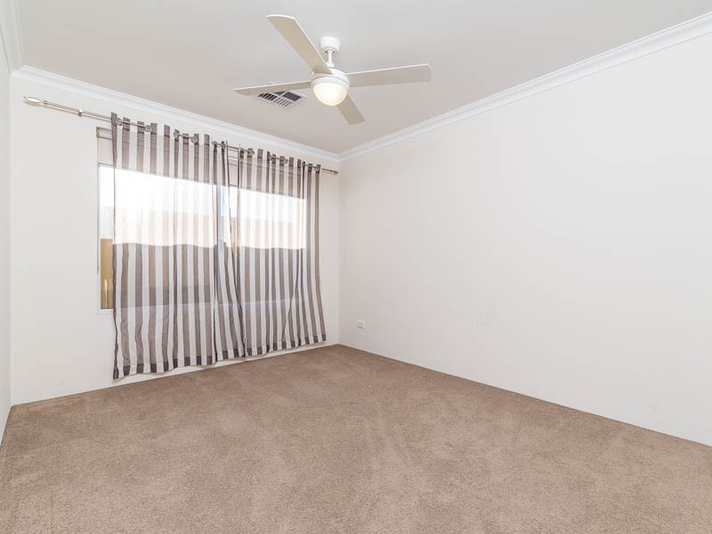 4 Clearwater Drive, Southern River WA 6110