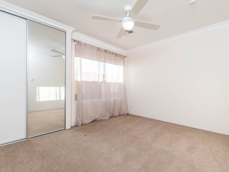 4 Clearwater Drive, Southern River WA 6110