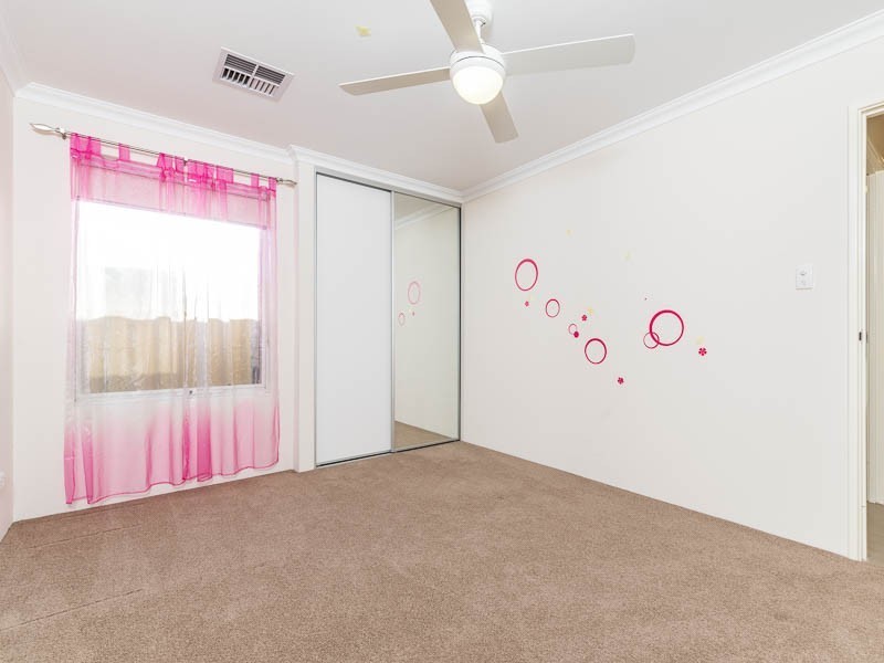 4 Clearwater Drive, Southern River WA 6110