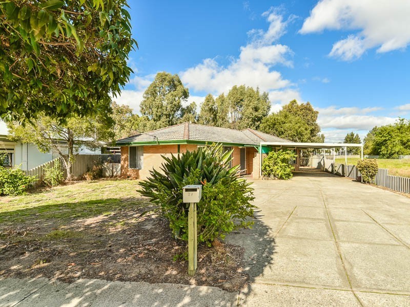 21 Kenwick Rd, Kenwick WA 6107