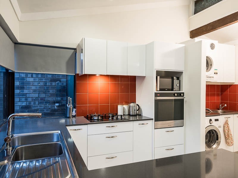 10 Tantini Close, Parkwood WA 6147