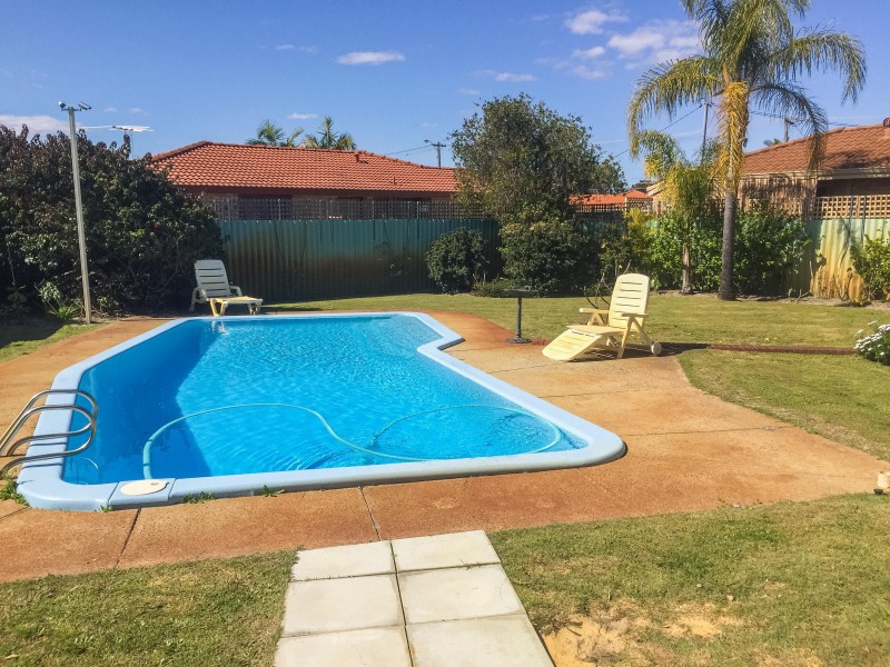 10 Tantini Close, Parkwood WA 6147