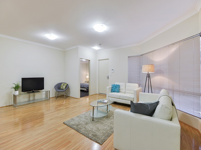 27b Hartfield Street, Queens Park WA 6107