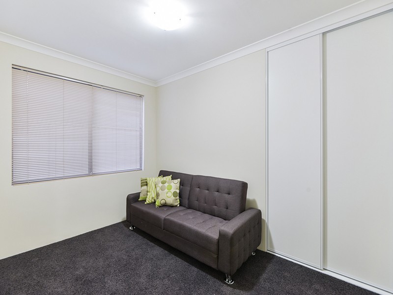 27b Hartfield Street, Queens Park WA 6107