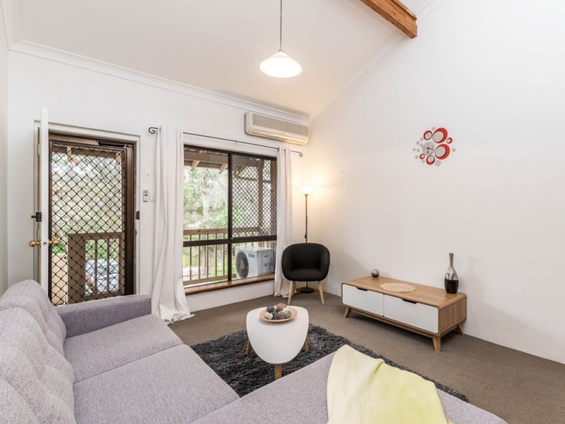 13/11 Brentham Street, Leederville WA 6007