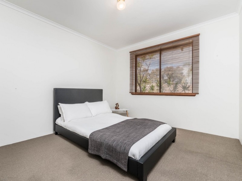 13/11 Brentham Street, Leederville WA 6007