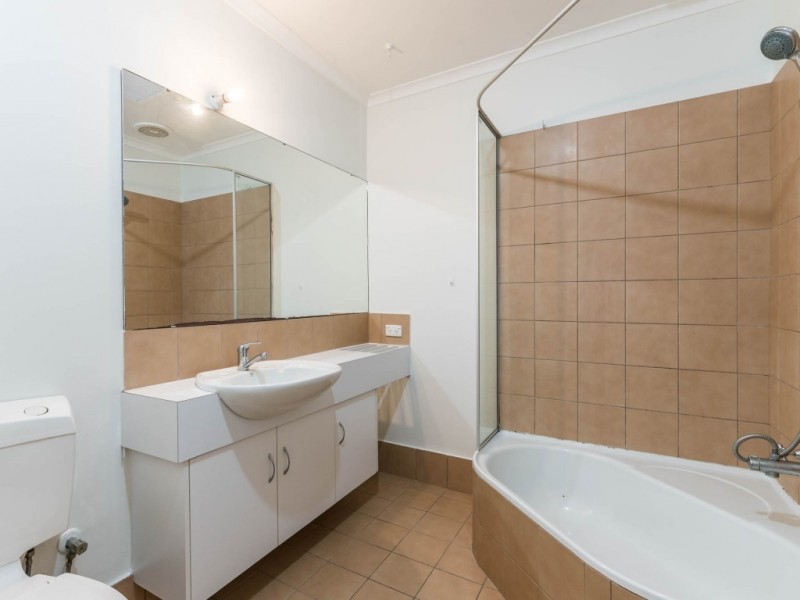 13/11 Brentham Street, Leederville WA 6007