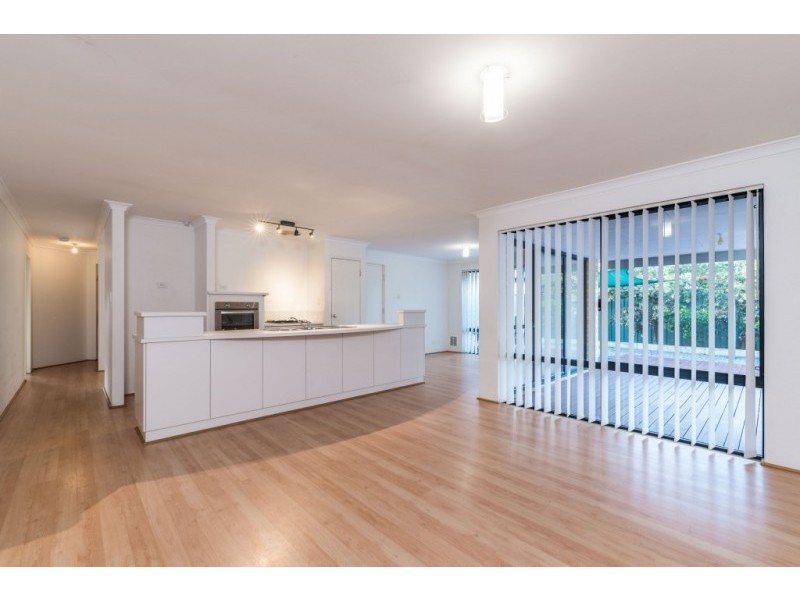 46 Excalibur Chase, Wattle Grove WA 6107