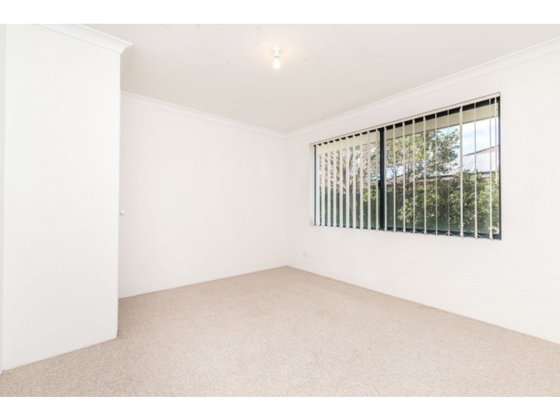 46 Excalibur Chase, Wattle Grove WA 6107