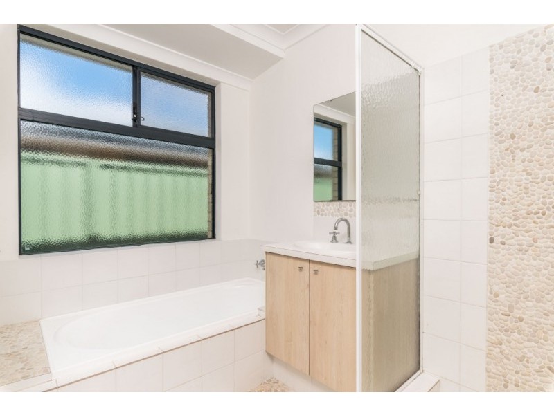 46 Excalibur Chase, Wattle Grove WA 6107