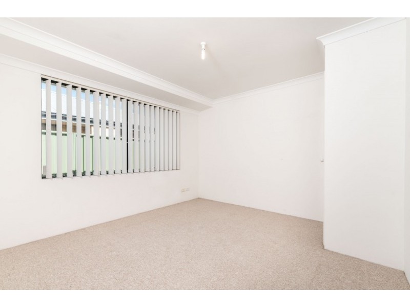 46 Excalibur Chase, Wattle Grove WA 6107