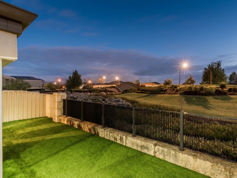 7 Linkwater Pass, Southern River WA 6110