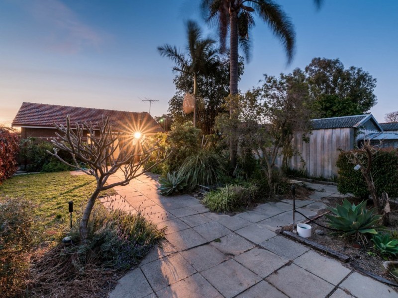 74 Redmond Road, Hamilton Hill WA 6163