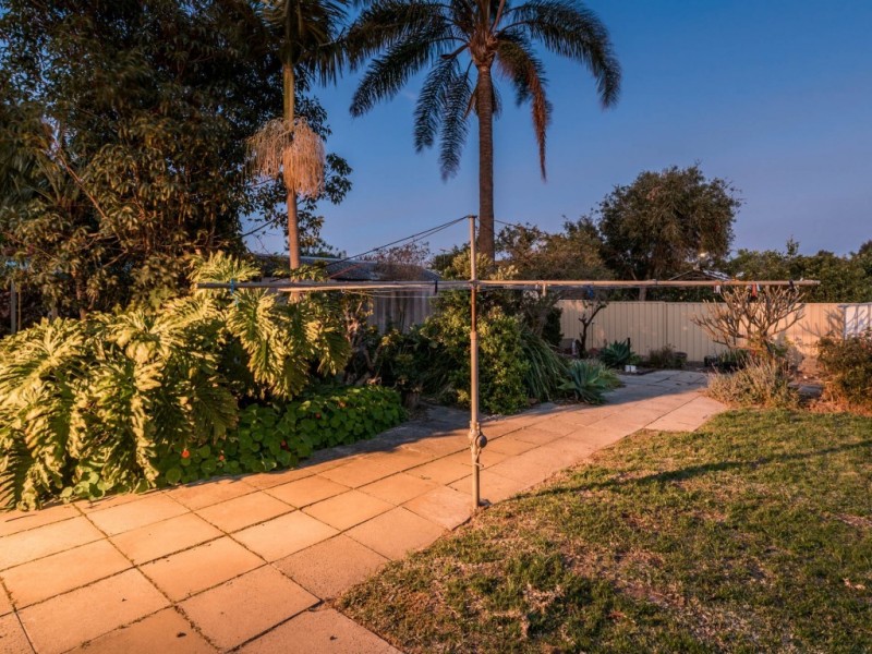 74 Redmond Road, Hamilton Hill WA 6163