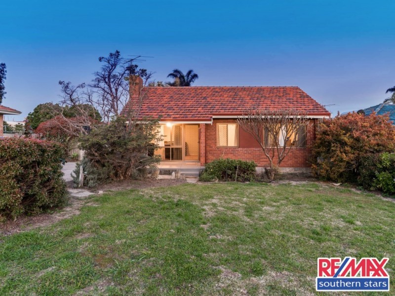 74 Redmond Road, Hamilton Hill WA 6163